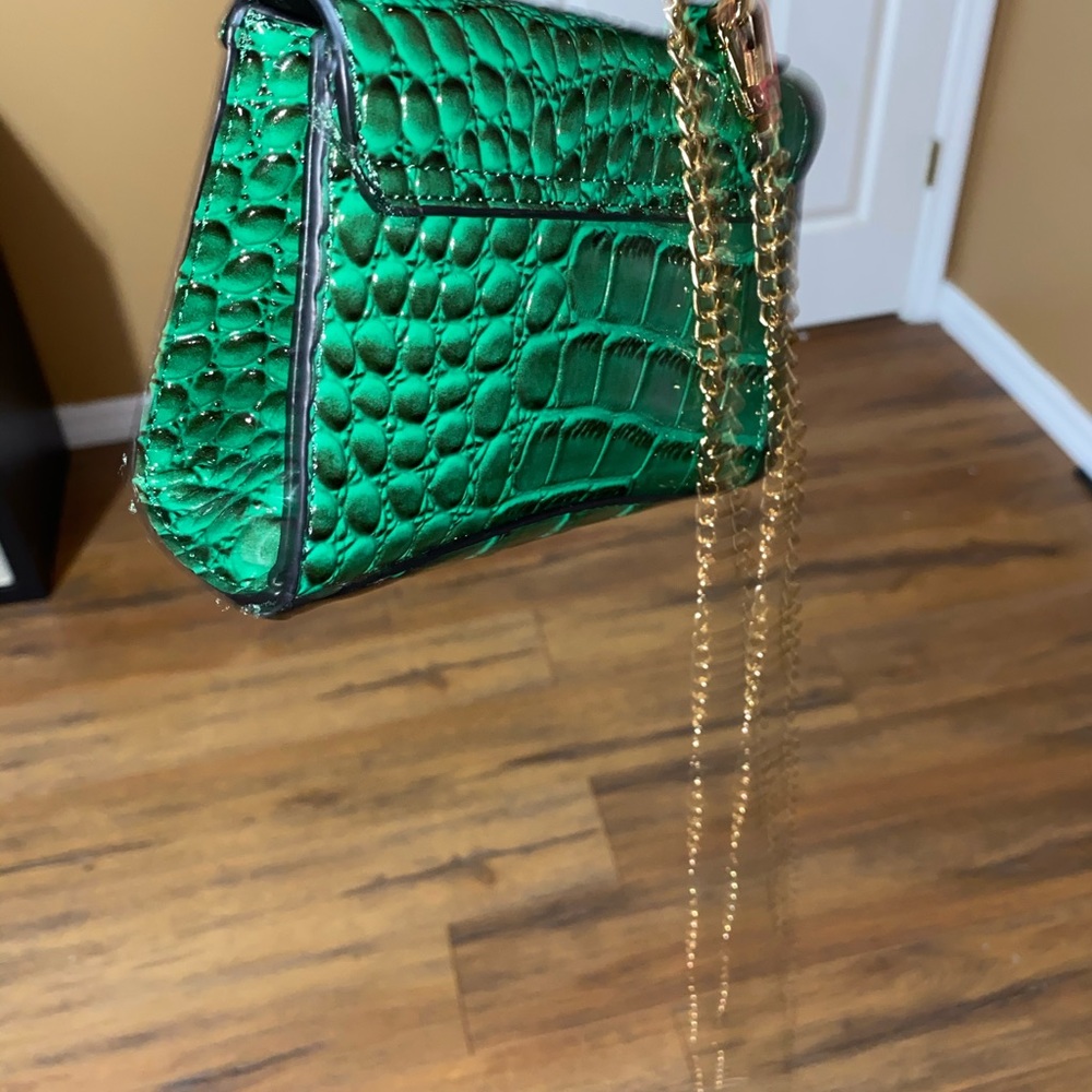 Mini Green Crocodile Bag - Picture 4 of 5